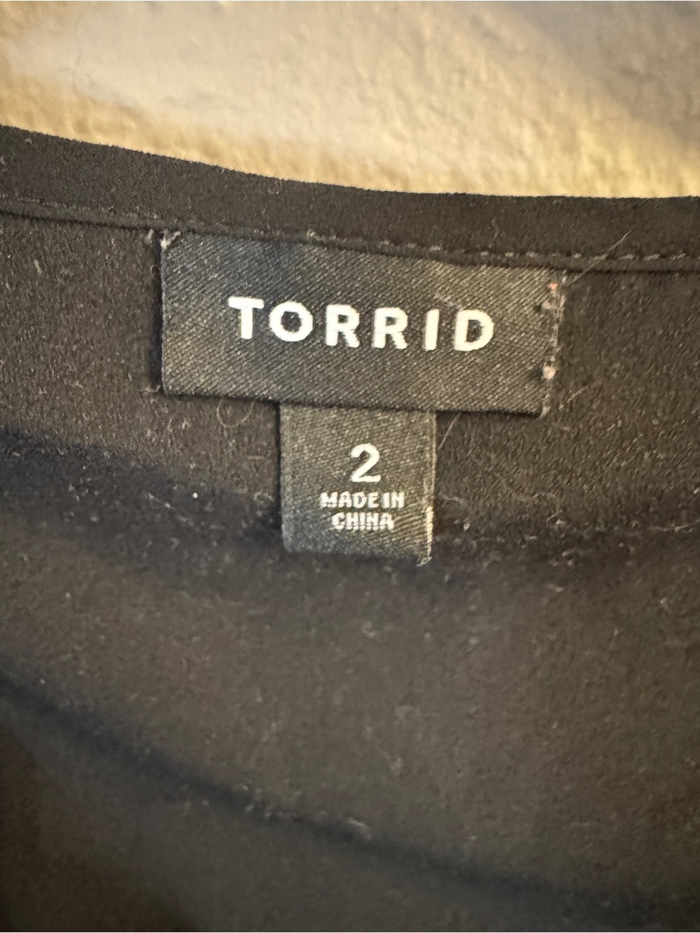 Torrid Black Pleated Chiffon Tank Top Size 2 Plus Size Flowy Blouse - Picture 3 of 3